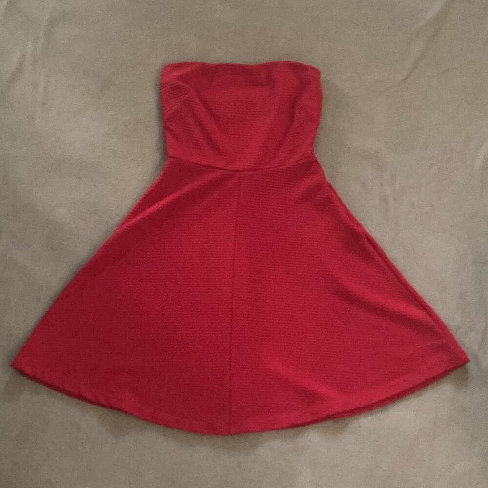 Red strapless dress